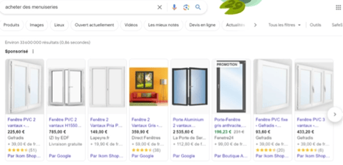 Sur cette capture d'écran, des publicités sponsorisées sur Google pour la recherche « acheter des menuiseries »